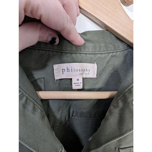 Philosophy Women's Army Green Butterfly Cropped Button Down Jacket - Size M - Picture 9 of 10